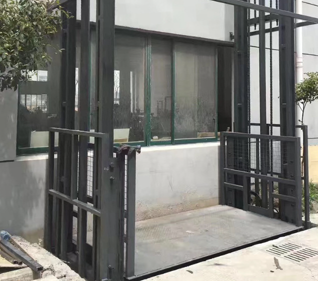 邵武导轨式施工升降机助力民生工程提速增效